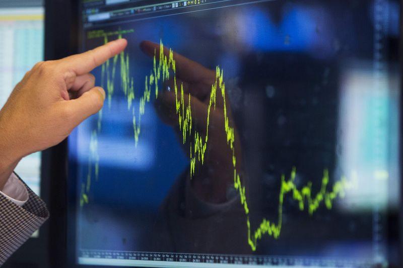 Wells Fargo начинает освещение сталелитейной отрасли, видит выгоду в ценообразовании для Commercial Metal и AZZ